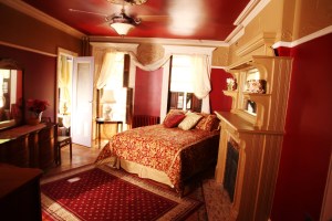 Sankofa Aban Room - Warm